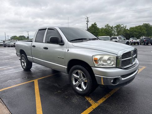 Used 2008 Dodge Ram 1500 Truck SLT w/ Trailer Tow Group AWD/4WD image 4