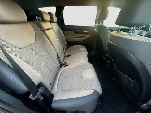 Used 2020 Hyundai Santa Fe SE FWD image 26
