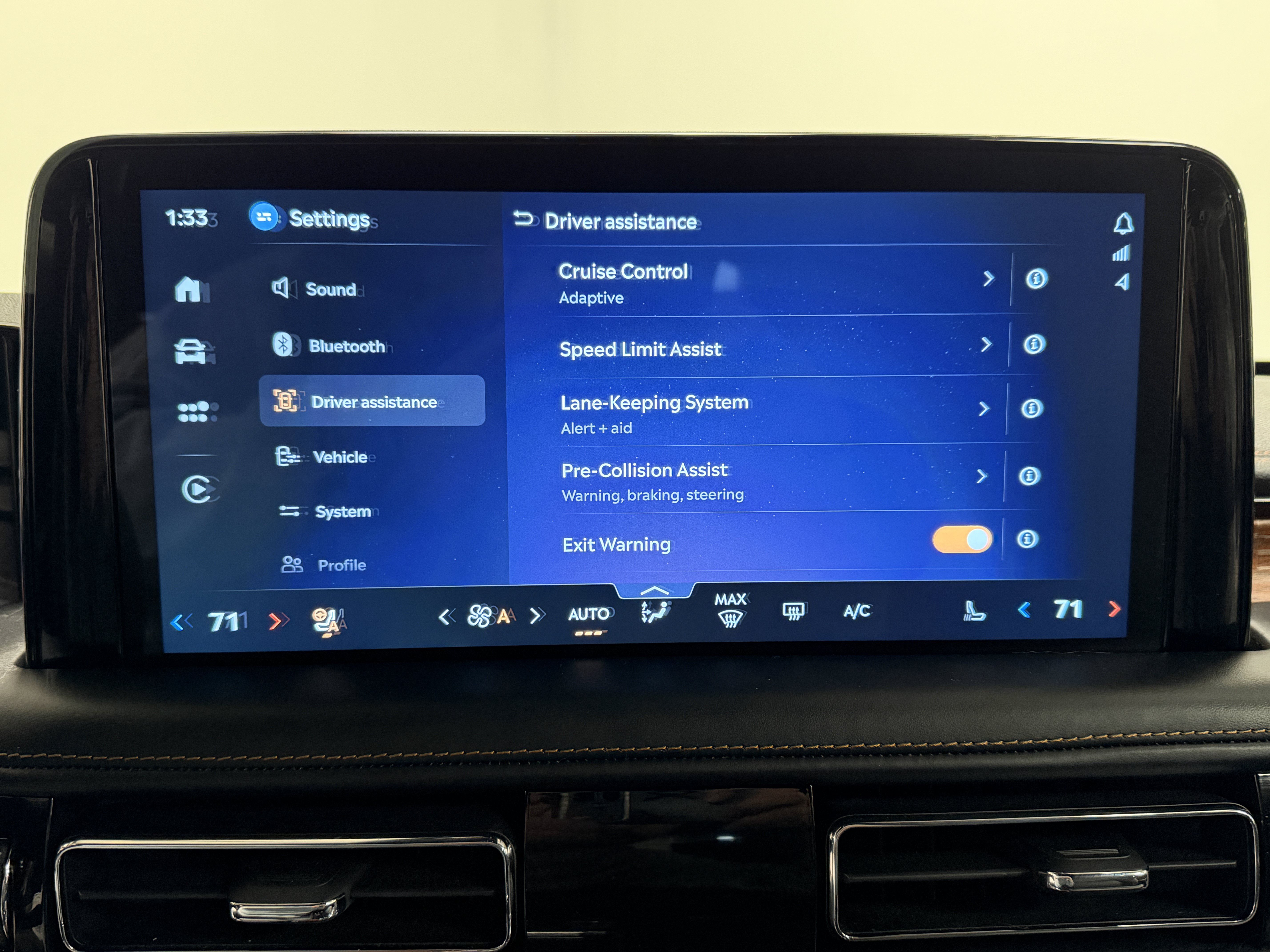 Used 2025 Lincoln Aviator Black Label AWD/4WD image 9