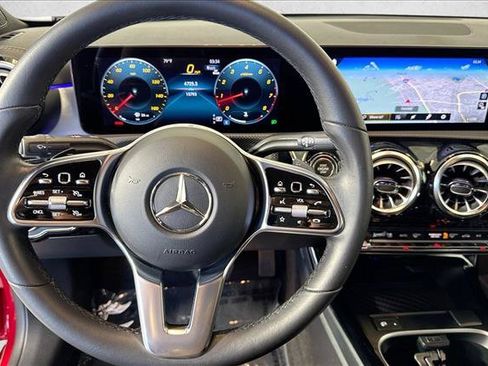 Used 2023 Mercedes-Benz CLA 250 image 10