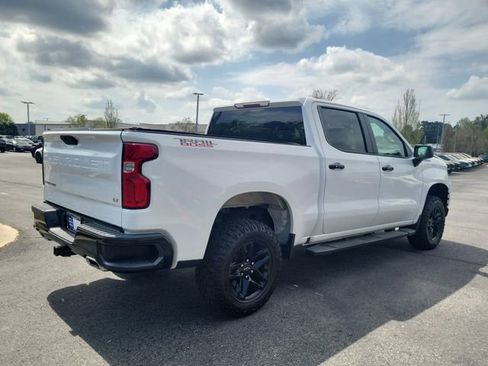 Used 2019 Chevrolet Silverado 1500 LT Trail Boss w/ Convenience Package AWD/4WD image 4