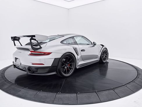 Used 2019 Porsche 911 GT2 RS RWD image 20
