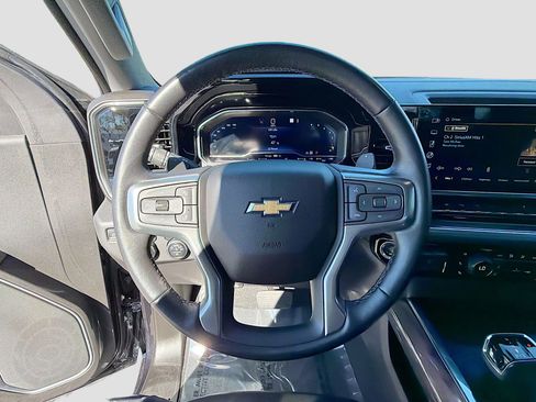 Used 2022 Chevrolet Silverado 1500 LTZ w/ LTZ Premium Package image 40