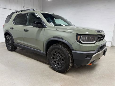 Used 2026 Honda Passport TrailSport Elite image 3