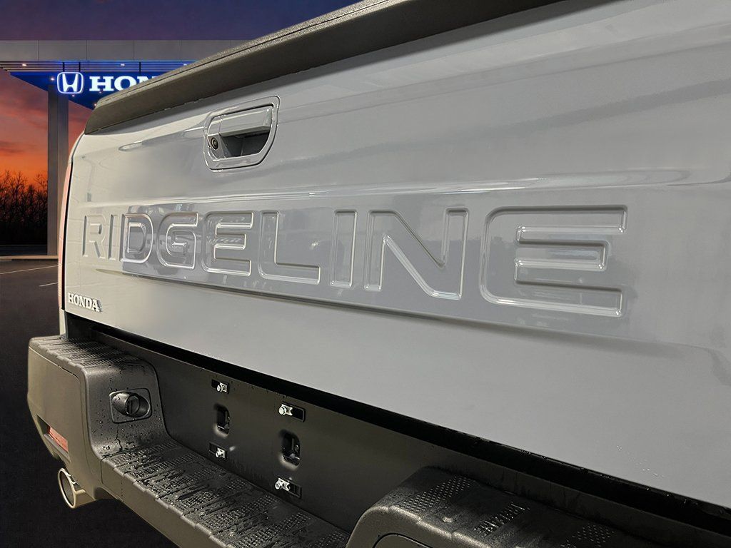 Used 2025 Honda Ridgeline RTL image 6