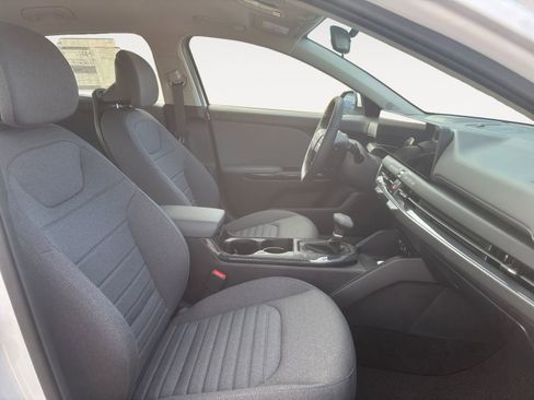 New 2025 Kia K4 EX image 15