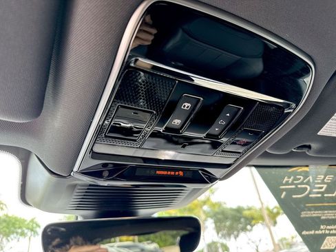 Used 2024 Land Rover Range Rover Sport Dynamic SE image 58