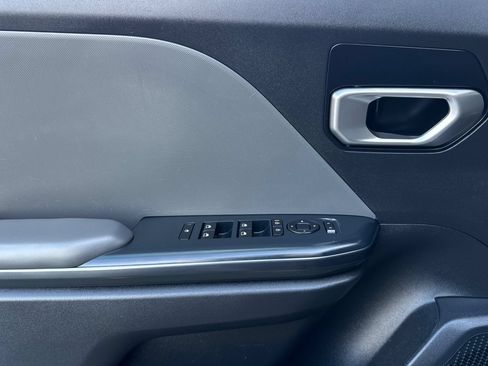 Used 2025 Kia K4 FWD image 8