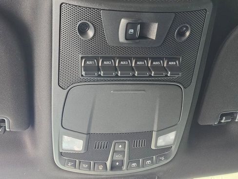 Used 2022 Ford F250 Lariat w/ Black Appearance Package image 34