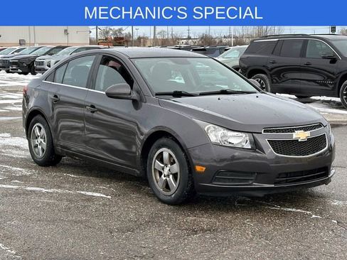 Used 2014 Chevrolet Cruze LT w/ Technology Package image 6