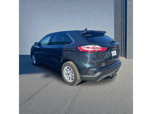 Used 2024 Ford Edge SEL w/ Convenience Package image 4