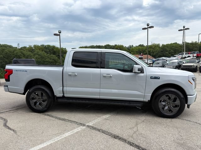 Used 2025 Ford F150 Lightning Lariat w/ Max Trailer Tow Package AWD/4WD image 8