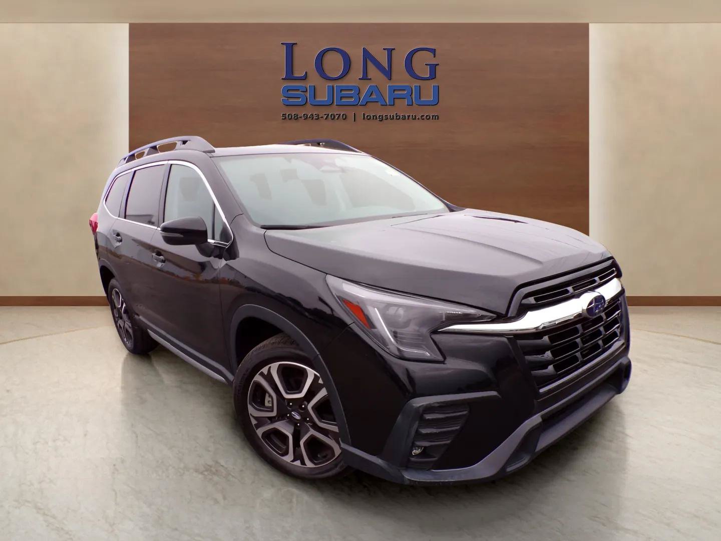 Used 2023 Subaru Ascent Limited AWD/4WD image 4