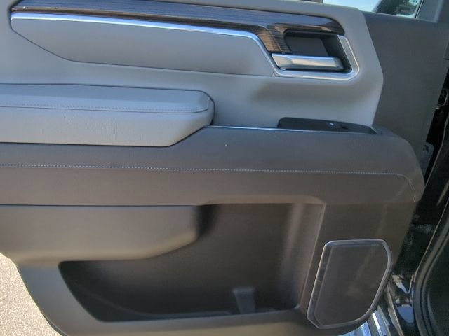 Used 2025 Chevrolet Silverado 2500 LT w/ Convenience Package AWD/4WD image 24