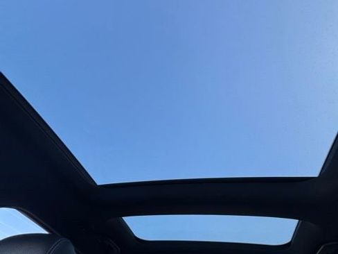 Used 2022 Mercedes-Benz GLC 300 4MATIC image 19