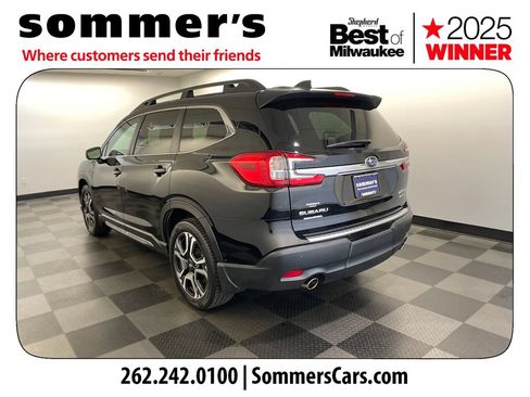 Used 2023 Subaru Ascent Limited w/ Technology Package AWD/4WD image 3
