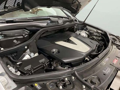 Used 2011 Mercedes-Benz ML 350 BlueTEC 4MATIC image 18