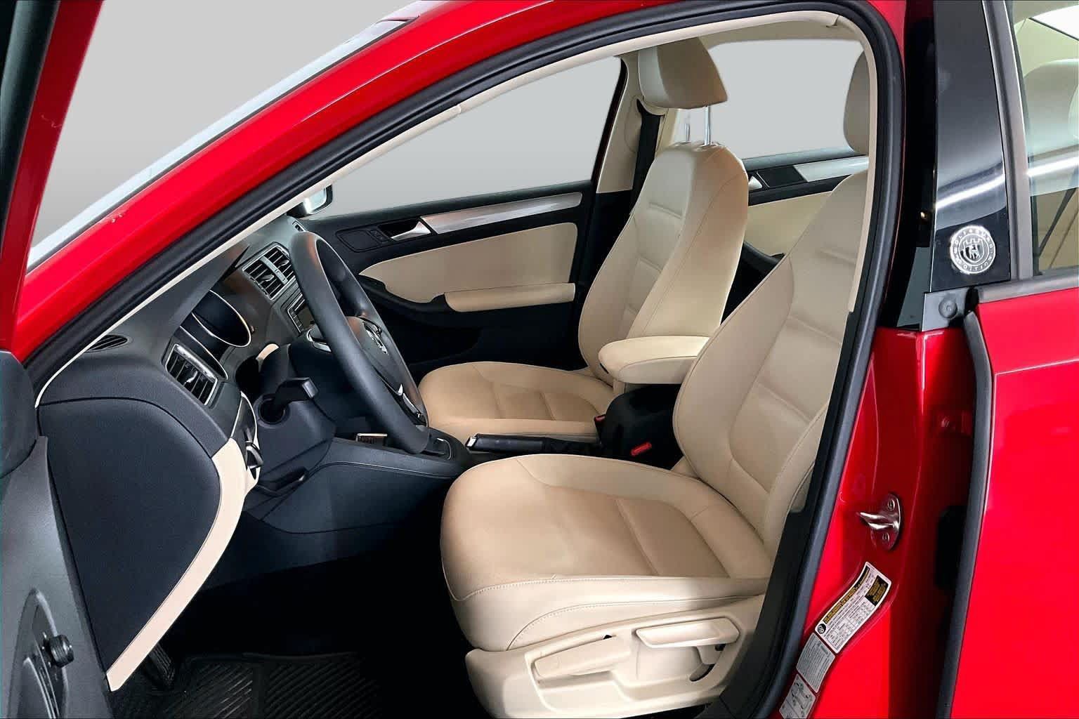 Used 2018 Volkswagen Jetta Wolfsburg Edition FWD image 9