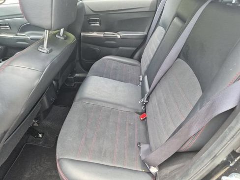 Used 2025 Mitsubishi Outlander Sport SE AWD/4WD image 27