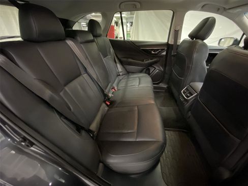 Used 2022 Subaru Outback Limited image 29