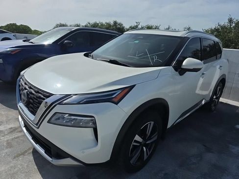 Used 2023 Nissan Rogue Platinum FWD image 4