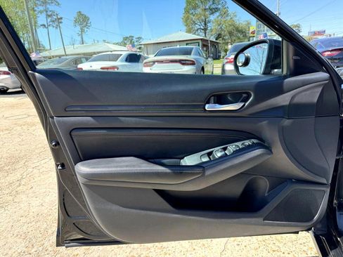 Used 2020 Nissan Altima 2.5 SR image 12