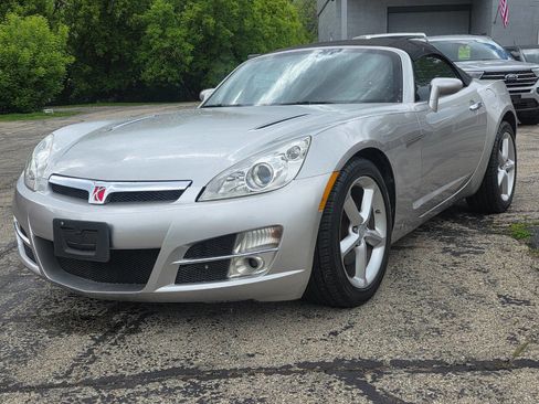 Used 2009 Saturn Sky w/ Premium Trim Package image 3