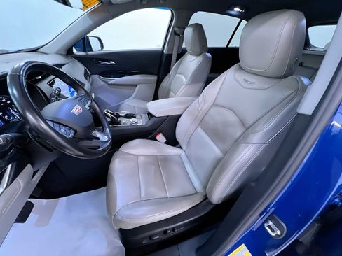 Used 2021 Cadillac XT4 Premium Luxury w/ Cold Weather Package AWD/4WD image 14