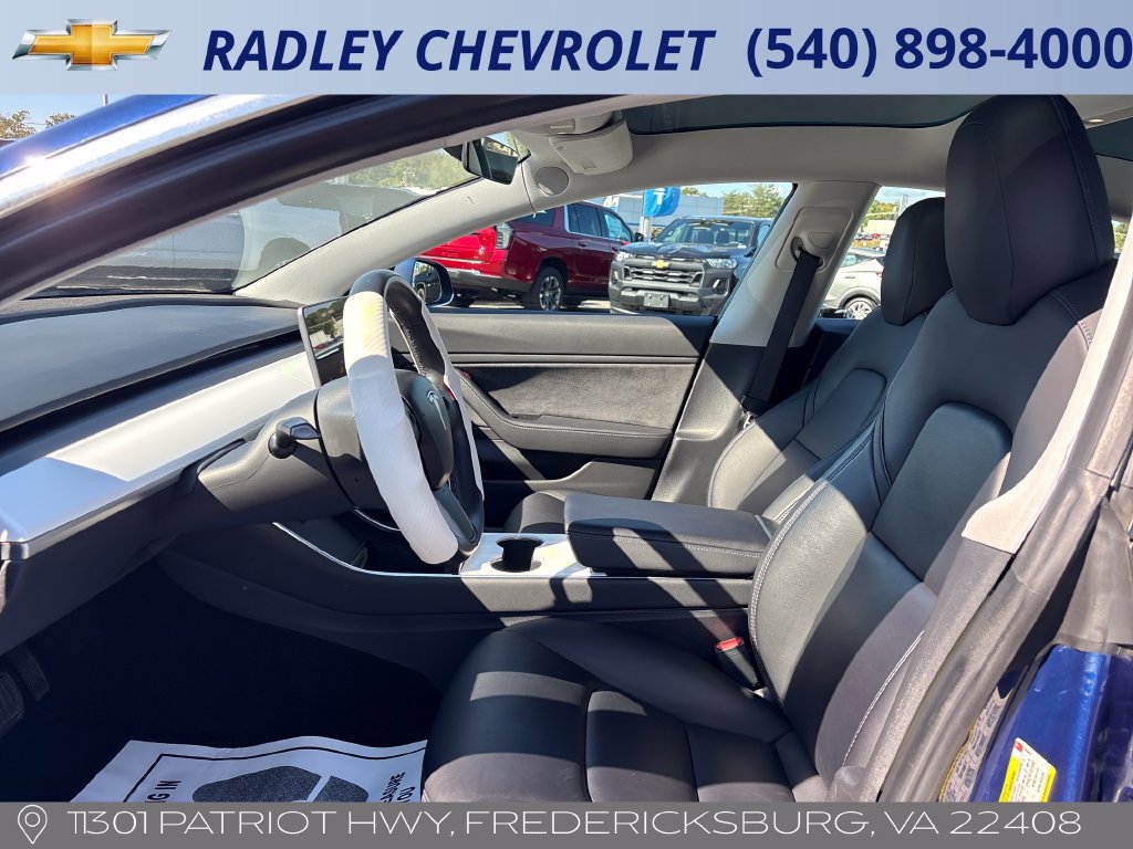 Used 2018 Tesla Model 3 Mid Range RWD image 3