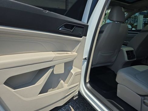 Used 2021 Volkswagen Atlas SEL Premium AWD/4WD image 27