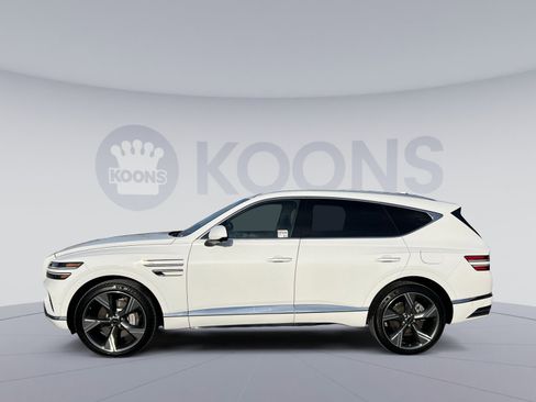 Used 2025 Genesis GV80 3.5T Prestige image 2