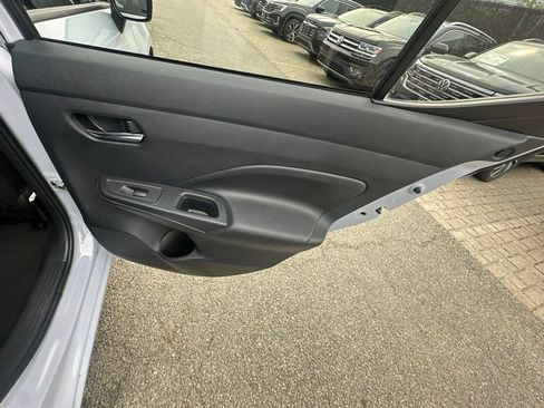 Used 2025 Nissan Versa SV w/ Trunk Package FWD image 30