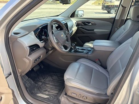 Used 2018 Chevrolet Traverse Premier w/ Driver Confidence II Package image 3
