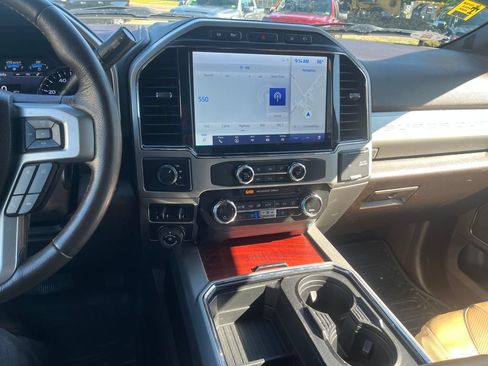 Used 2022 Ford F250 King Ranch w/ King Ranch Ultimate Package AWD/4WD image 24