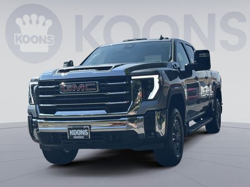 Used 2025 GMC Sierra 3500 SLE w/ SLE Value Package AWD/4WD image 1