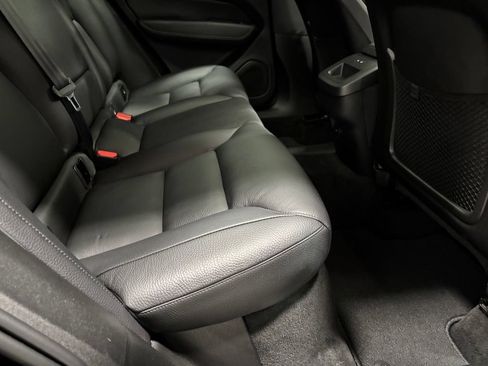 Used 2022 Volvo XC60 B5 Momentum w/ Climate Package AWD/4WD image 47
