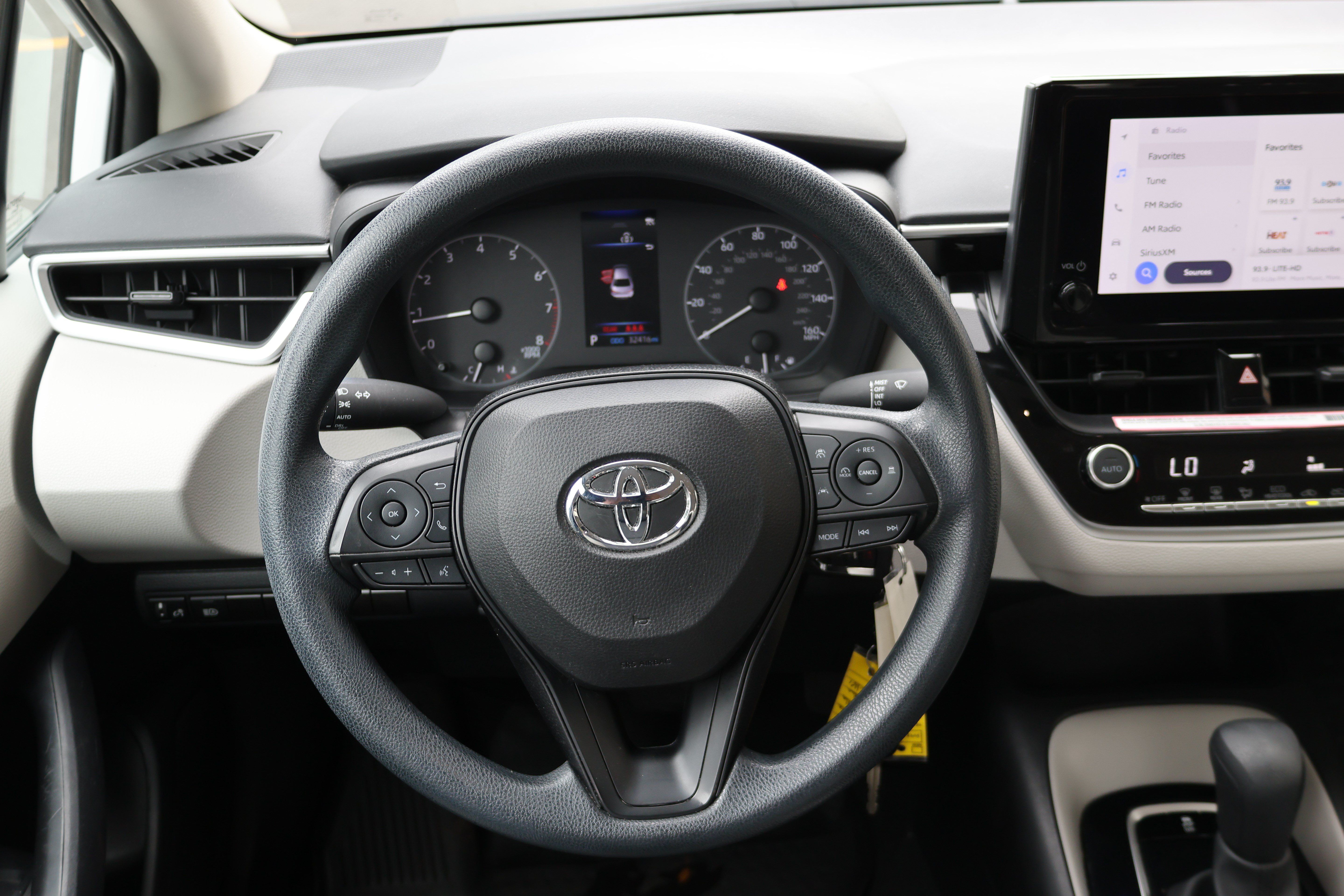 Certified 2024 Toyota Corolla LE FWD image 36