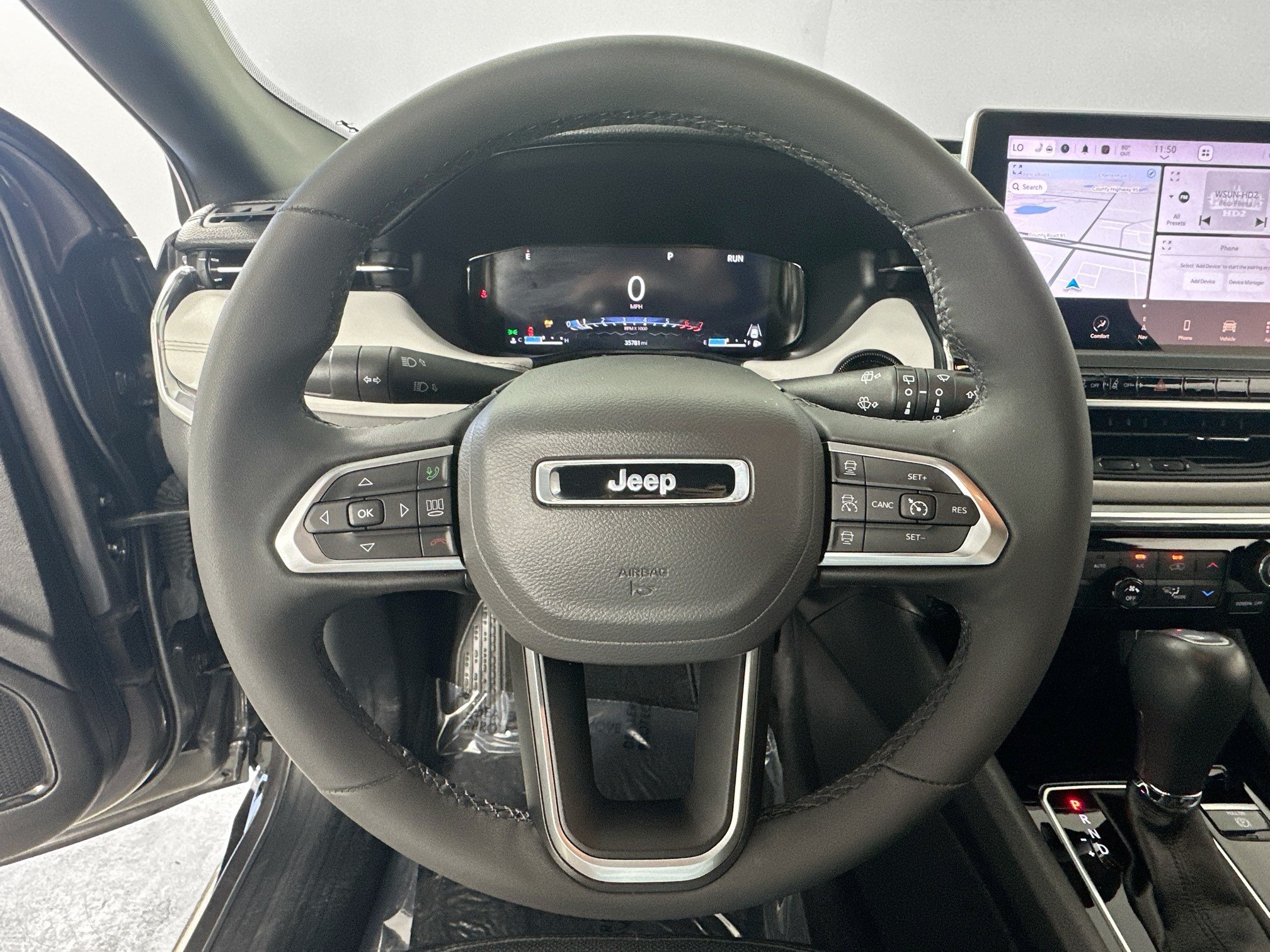 Used 2023 Jeep Compass Limited w/ Elite Group AWD/4WD image 11