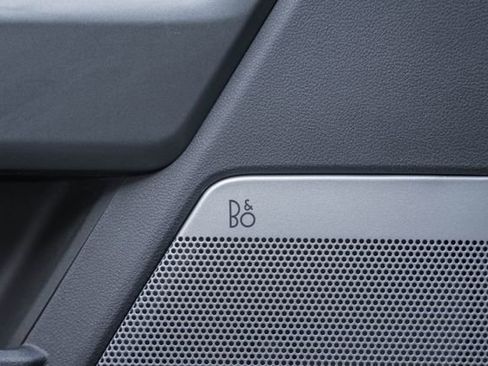 Used 2023 Ford F250 Lariat w/ Chrome Package image 45