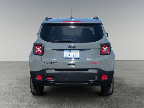 Used 2023 Jeep Renegade Trailhawk image 4
