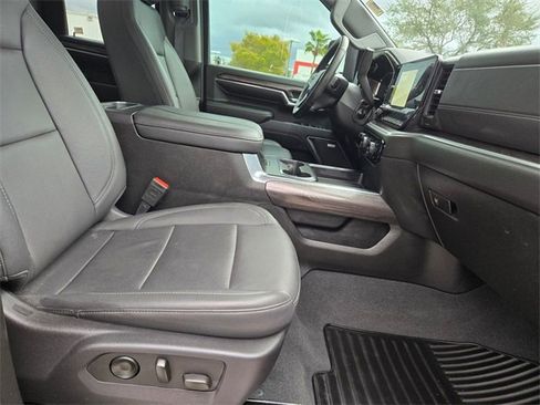 Certified 2024 Chevrolet Silverado 2500 LTZ w/ LTZ Convenience Package image 22