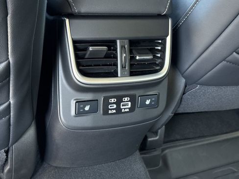 Used 2024 Subaru Outback Limited XT AWD/4WD image 11