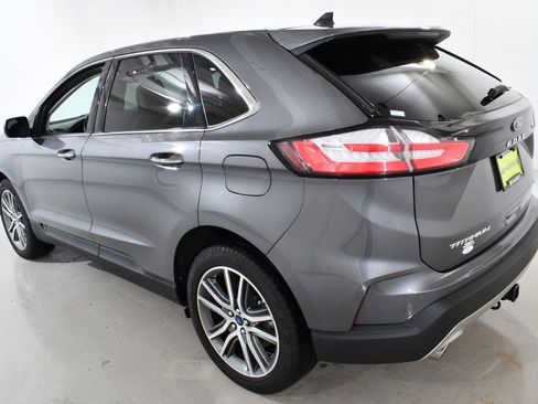 Used 2022 Ford Edge Titanium w/ Class II Trailer Tow Package image 15