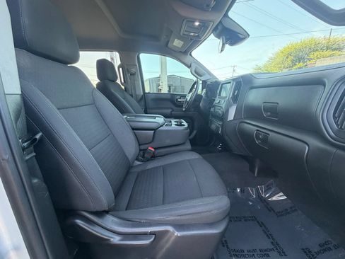 Used 2022 Chevrolet Silverado 1500 Custom RWD image 12