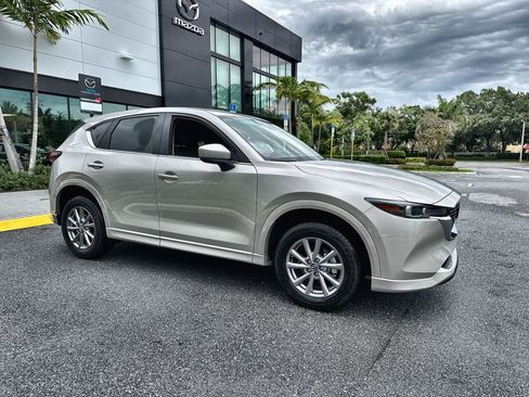 Certified 2025 MAZDA CX-5 AWD 2.5 S w/ Select Package image 6