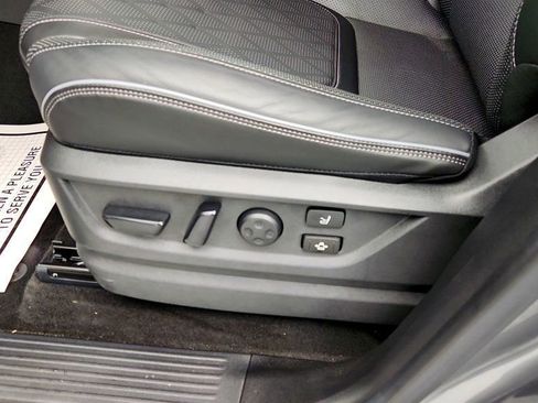 Used 2025 INFINITI QX80 Autograph image 12