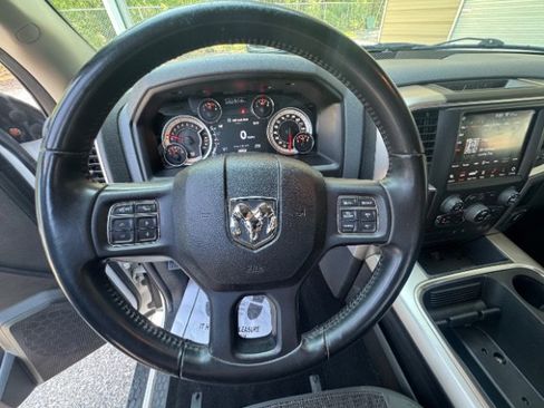 Used 2019 RAM 1500 Big Horn RWD image 14