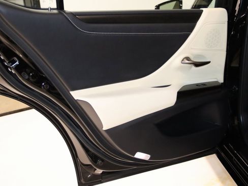 Used 2022 Lexus ES 350 w/ Premium Package image 52