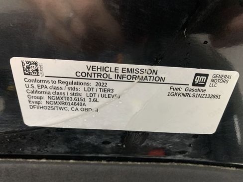Used 2022 GMC Acadia SLE AWD/4WD image 17