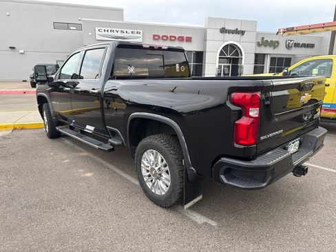Used 2022 Chevrolet Silverado 2500 High Country w/ Z71 Off-Road Package AWD/4WD image 2